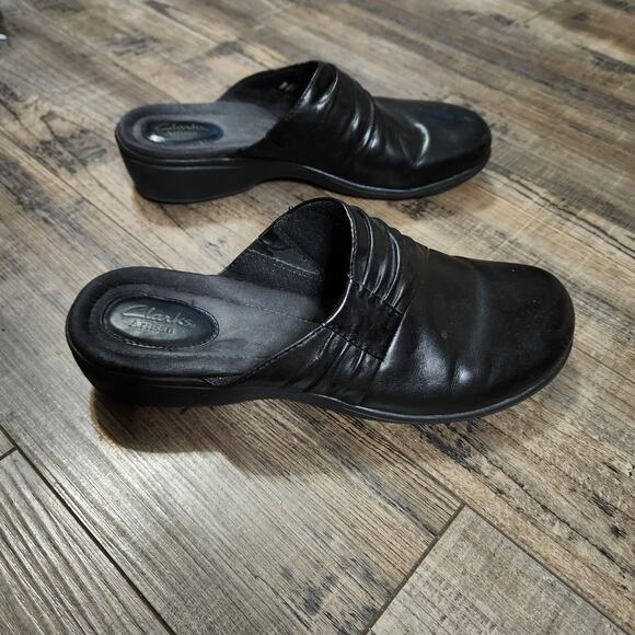 Clarks Artisan slide on shoes soft leather black sz 8.5M b39 - Picture 5 of 7